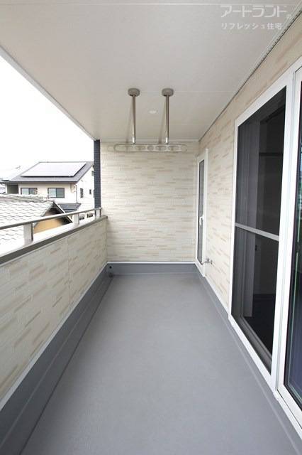 広いバルコニーあり