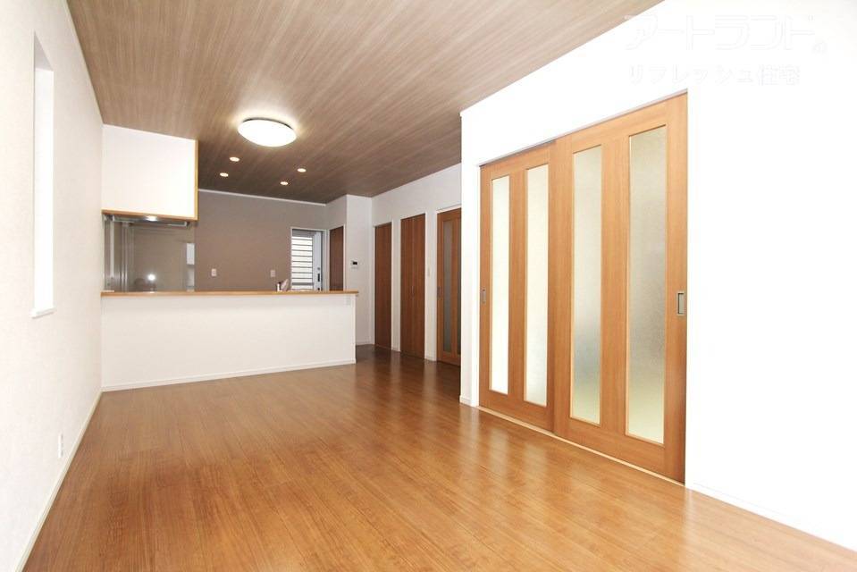 14.8帖のLDK。空間が広く見える対面キッチン