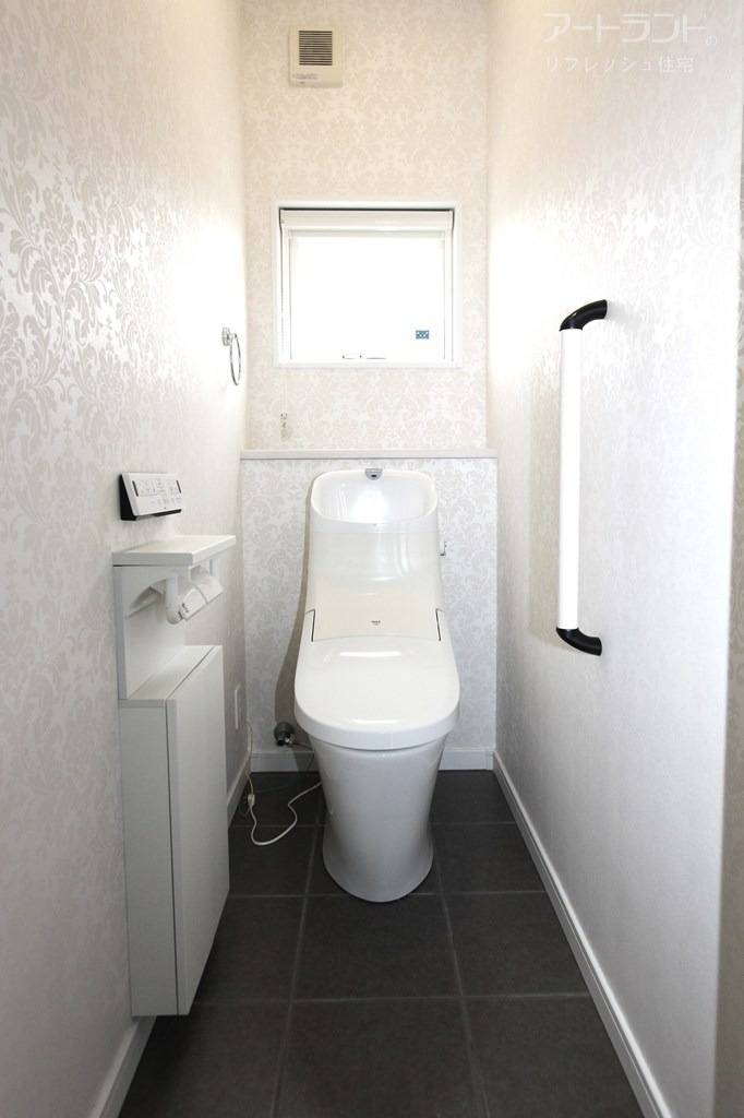 1階2階共にトイレがあり、忙しい朝も安心