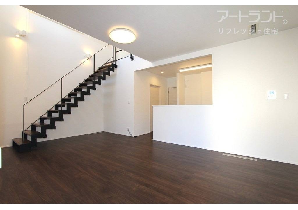 リビング階段でコミュニケーションとりやすい間取り