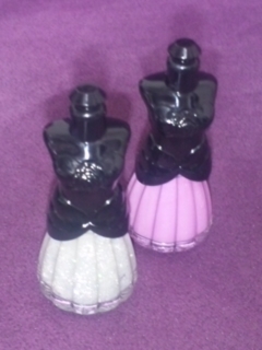 夏タイプのネイルカラー