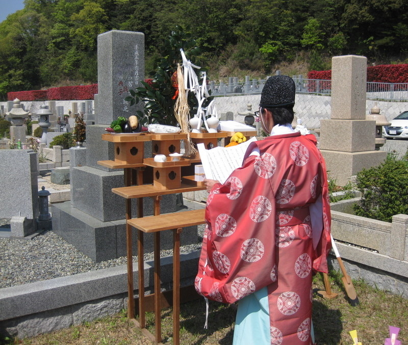 墓地の地鎮祭・祝詞奉上