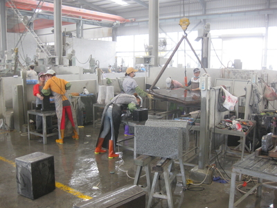 中国の石材加工工場