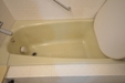 かつて高級浴槽と言われたアクリル樹脂浴槽の経年劣化とその補修方法
