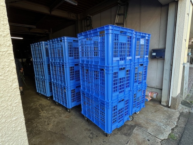 サンコー　コンテナー　サンテナーB#300　車輪取付け