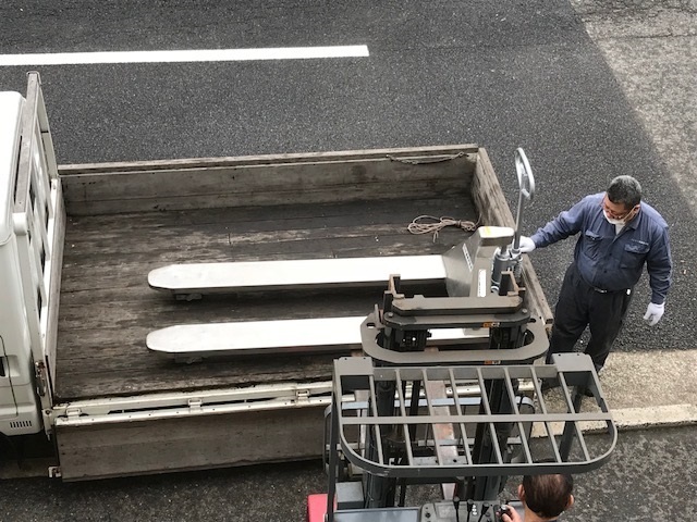 ハンドリフト修理　トラック　持込み・引取り