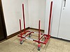 【実機検証!】目からウロコの「立てて運ぶ」新常識。次世代台車『マルチトローリー』のデモ機を触って、本気で感動した4つの理由!