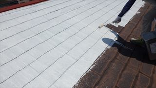 屋根用シーラー下塗り