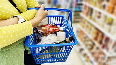 物価高で老後資金はどれだけ目減りする？節約に頼らないインフレ対策とは