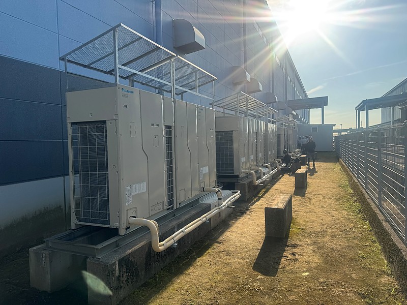 室外機