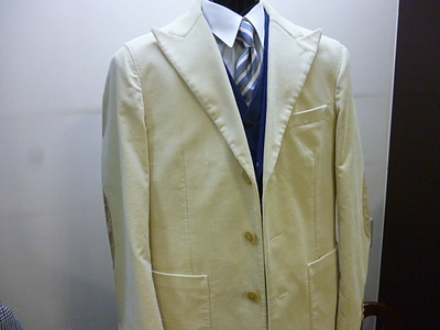 コーデュロイでチェスターコートはいかがですか