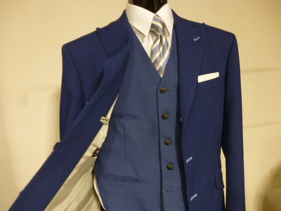 フレッシュマン用の生地も勢ぞろいしております