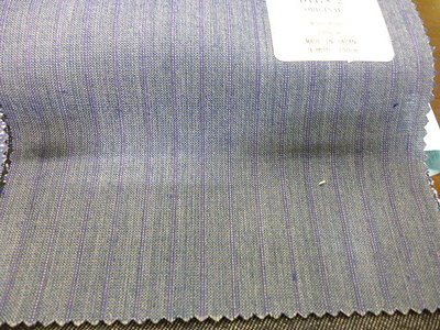 REDAのスーパー110のウールを使用したオーダースーツ