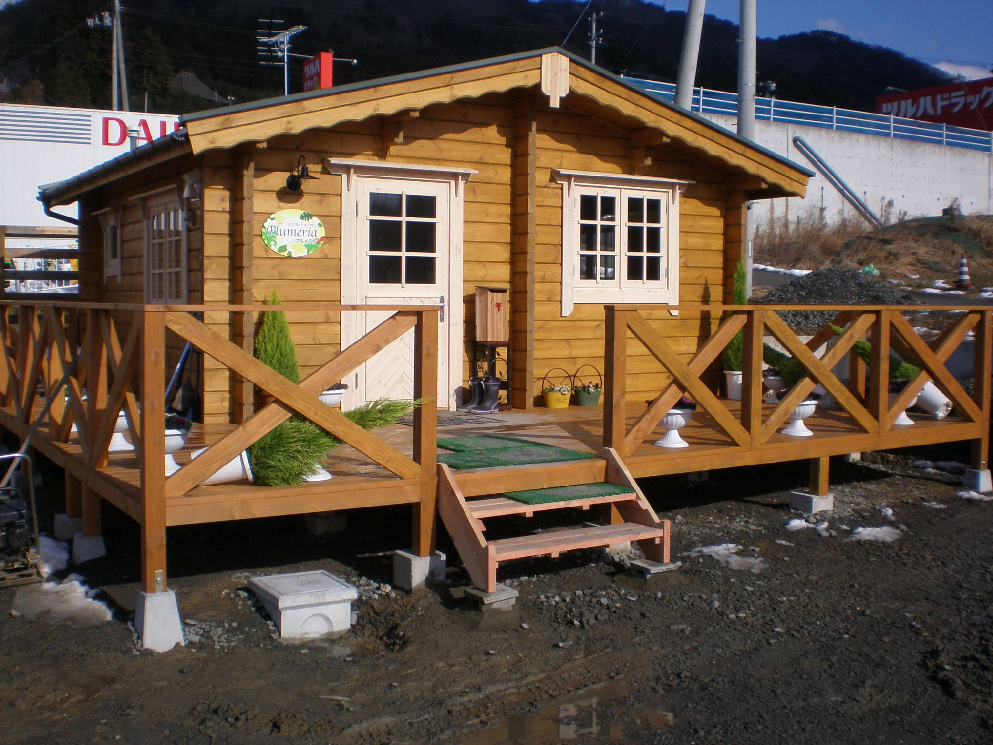 MERI-A にウッドデッキを設置