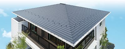 最新の屋根材「ウッドピースタフロン30」の魅力とその活用方法　国内初業界初30年保証の鋼板屋根　
