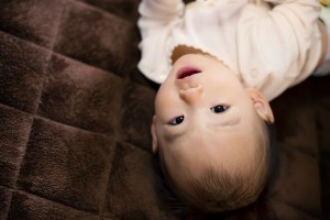 世界一「眠らない」日本の赤ちゃん、成長への弊害