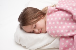 大人と子どもでは必要な時間は異なる！？それぞれの睡眠事情とは