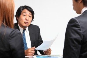 給与も低い？「報われない40代」の実像