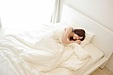 猛暑を乗り切るには睡眠も重要！熟睡のコツを解説