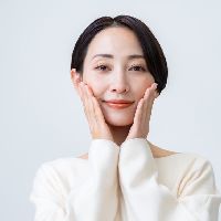 シワもシミもケアできる？ナイアシンアミドの実力を徹底解説！