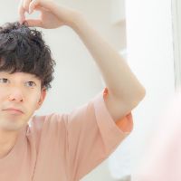 「自毛植毛」人気の理由とは？芸能人の影響から技術進化まで徹底解説