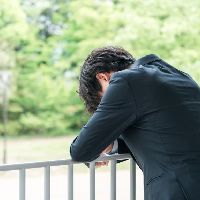 五月病で転職検討4割の春。慌てて辞める前に持っておきたい「第3の選択肢」