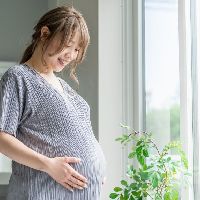 産後に骨盤矯正は本当に必要？産婦さんの疲労回復に鍼灸治療という選択肢