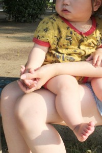 赤ちゃんに日光浴を 骨の成長を妨げる くる病 の予防策 内科医 による解説記事