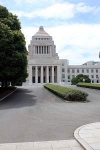 成長戦略関連法案で経済回復は定着するか？