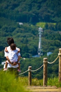男性の育休取得、日本で浸透しない背景