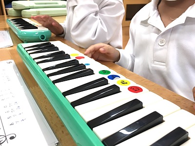 幼児音楽教育 幼稚園 保育園 こども園 学習発表会 鍵盤ハーモニカ