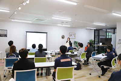 パワハラを未然に防ぐ“感情の取扱説明書”