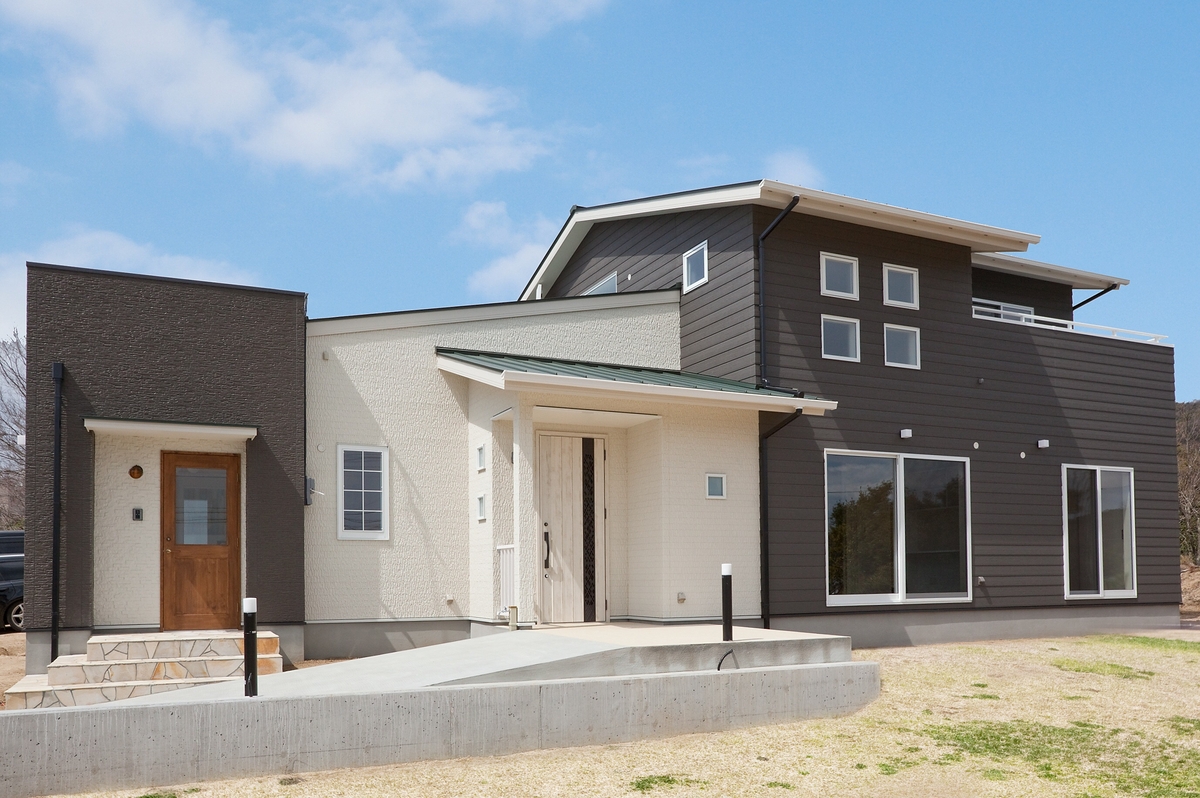 高松市牟礼町の店舗付住宅です