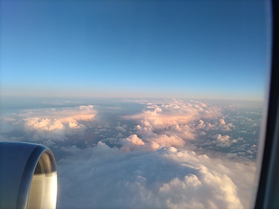 現場の「専門性」を殺さない。リーダーが一人で抱え込まないための『組織の橋渡し役』という選択。【前編】