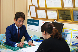 加藤勉さん 相談風景