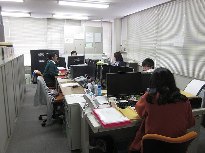 中小企業の労務管理や採用を支援する社労士事務所HIKARI　川浪宏所長