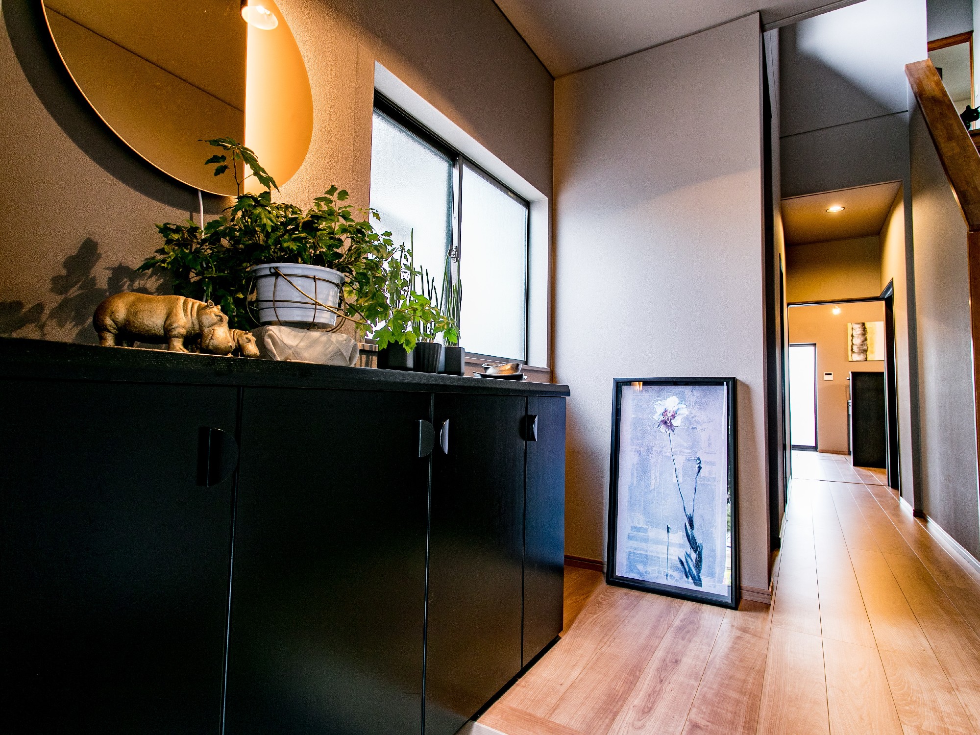 既存の靴箱は塗装して再利用