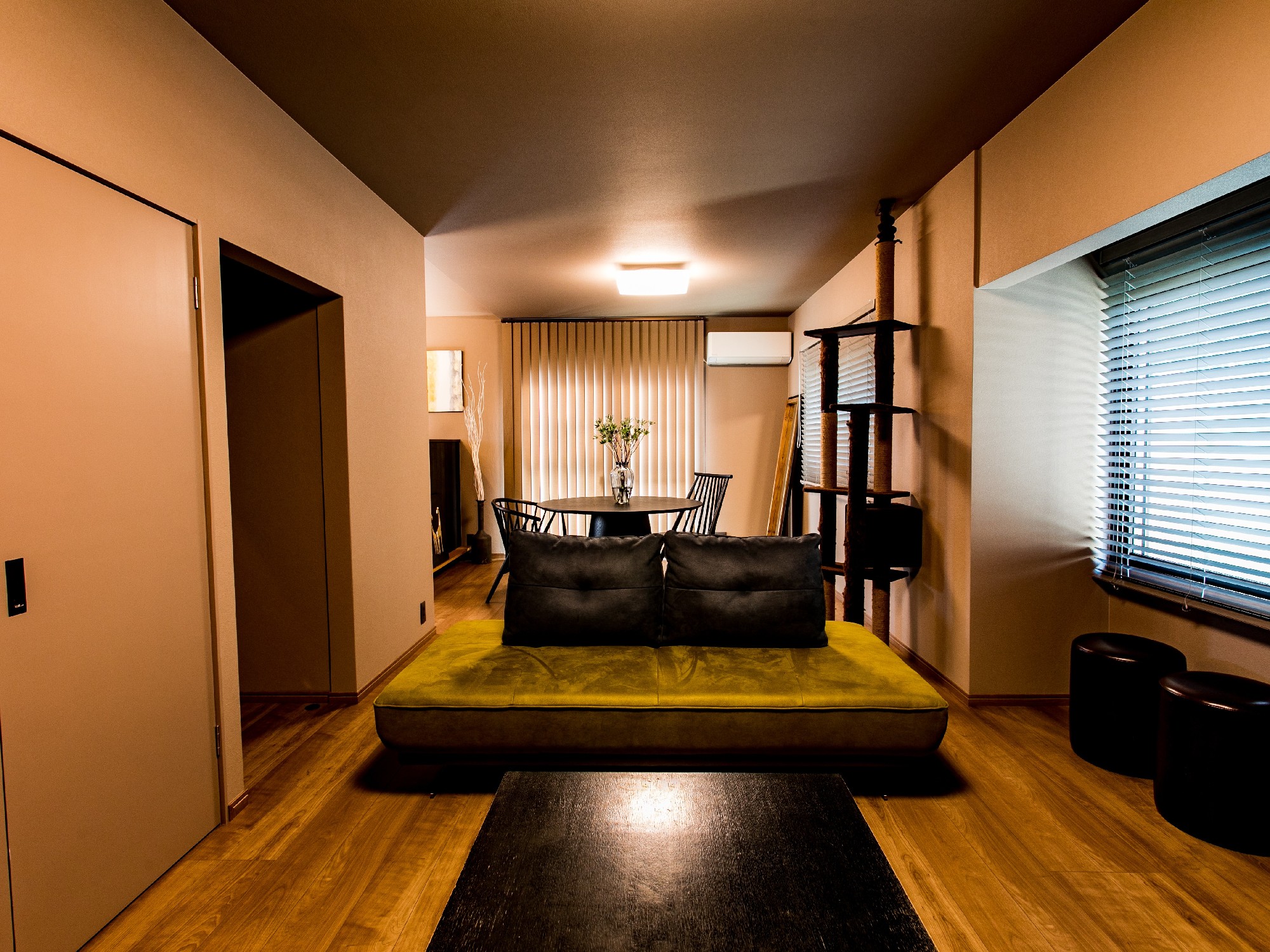 内窓で断熱と防音性を高めたLDK