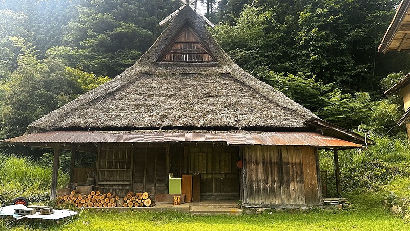 藁葺き屋根