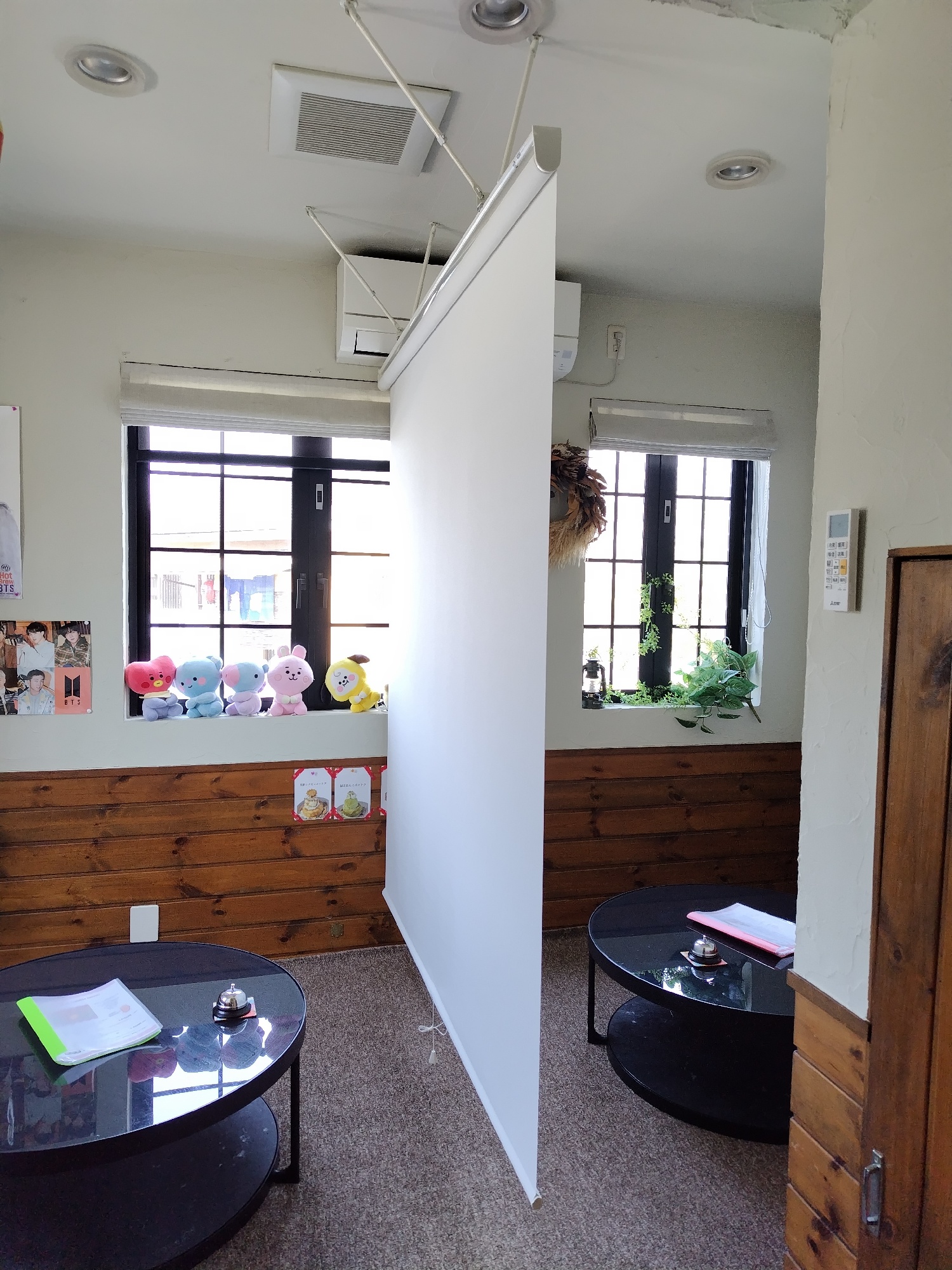 お客様のプライバシーにロールスクリーン