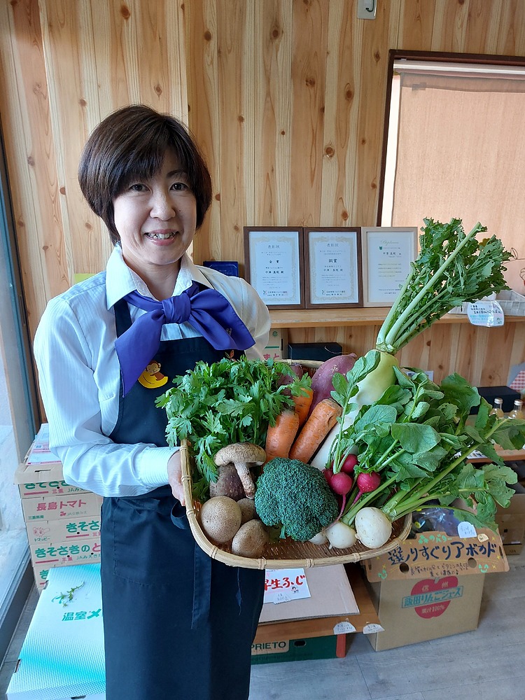 中澤真規 なかざわまき