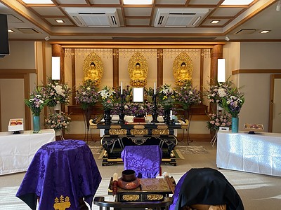 曹洞宗江巖寺御住職様のお導きにより家族葬を執り行うお手伝いをさせて頂きました