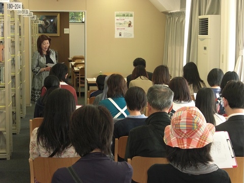 白百合学園図書館朗読会（2014年10月）