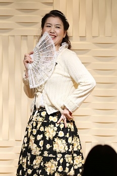 グリム童話　「つぐみのひげの王様」