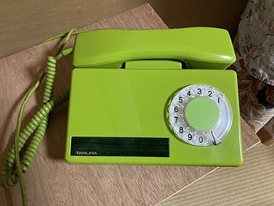 レトロな電話機に遭遇！ 　今日もSOS対応！
