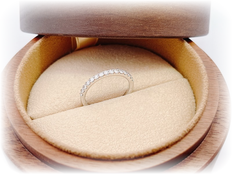 エタニティ結婚指輪ならジュエルミキ