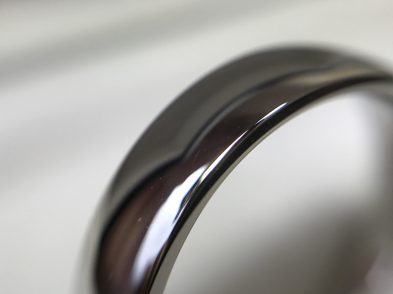 圧巻の鏡面仕上げ