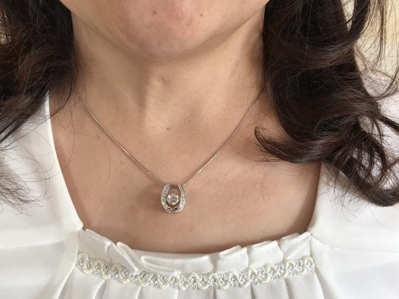 婚約ネックレスならジュエルミキへ