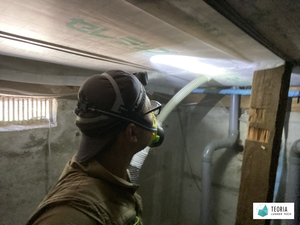 【施工中】セルロースファイバーを吹き込む