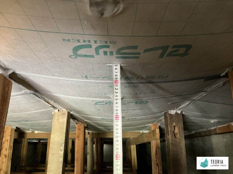 【床下施工後】断熱材の厚みは140mm